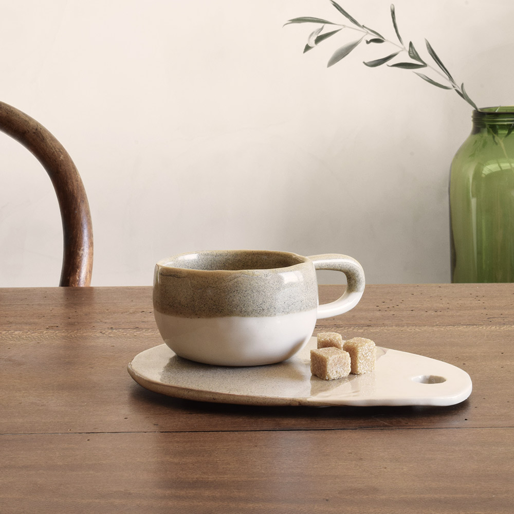 Tasse à café C Quoi noire ou blanche  Vaisselle en céramique, Tasses de  poterie, Design en céramique